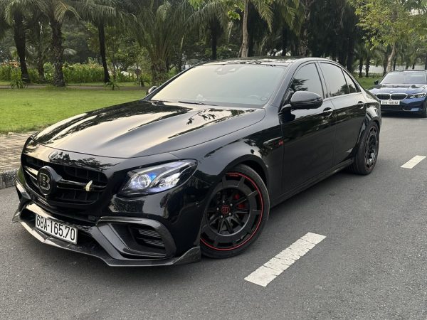 Mercedes-Benz C300 AMG V1